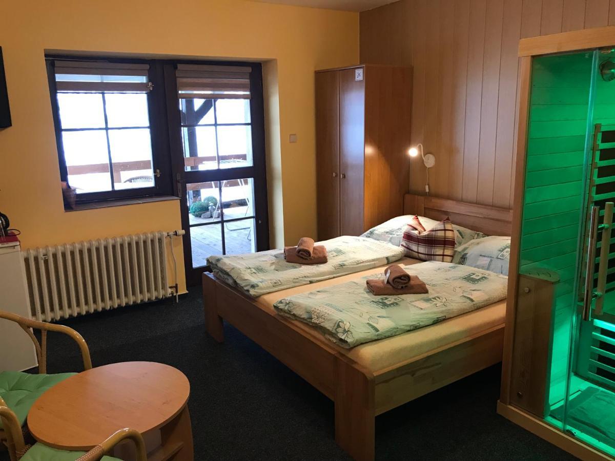 Pension Aura Špičák Železná Ruda Esterno foto